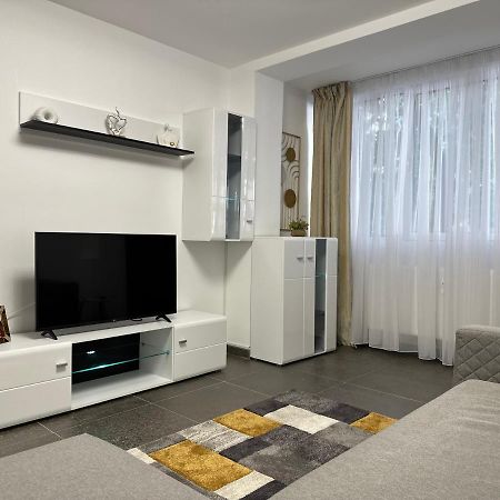Xox Comfort Obregia Bucureşti Exterior foto